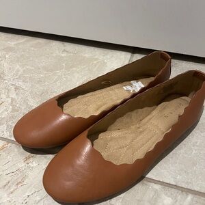 Danskin Tan Flats with Smooth Leather and Classic Design